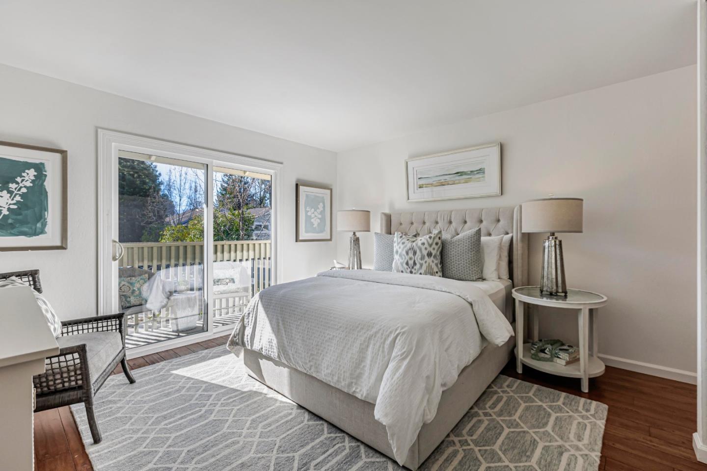 10995 Northseal Square