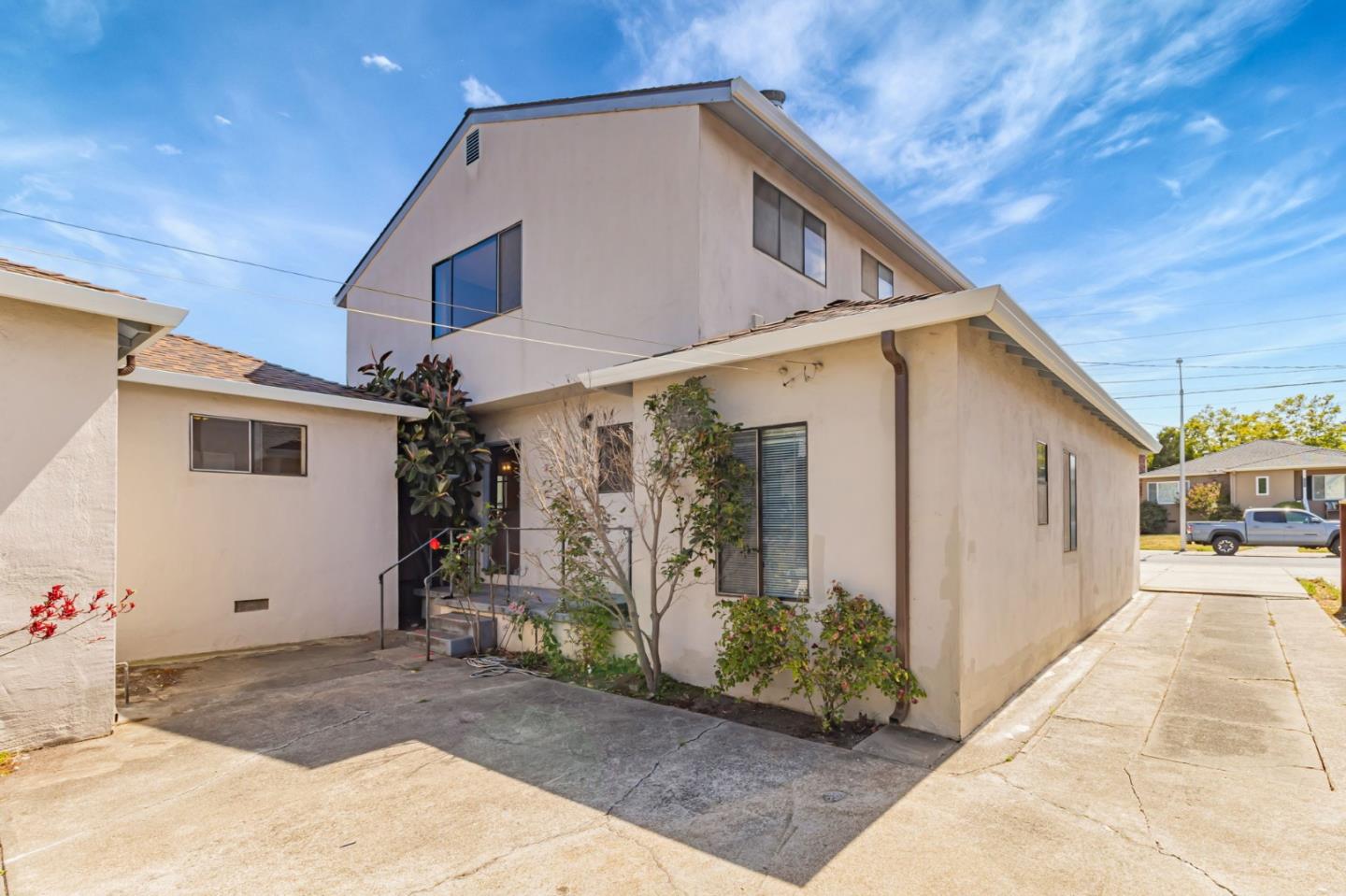 2643 Garfield Street