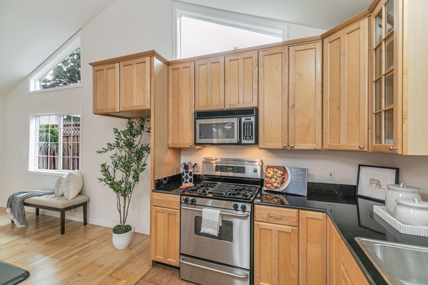 1037 Windermere Avenue