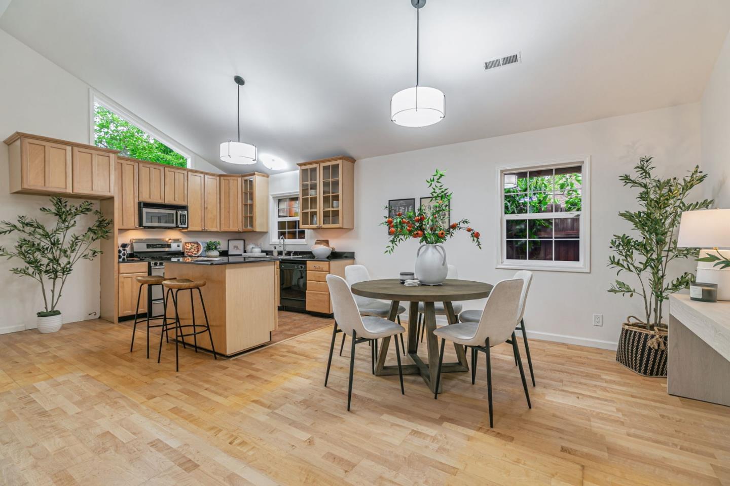 1037 Windermere Avenue