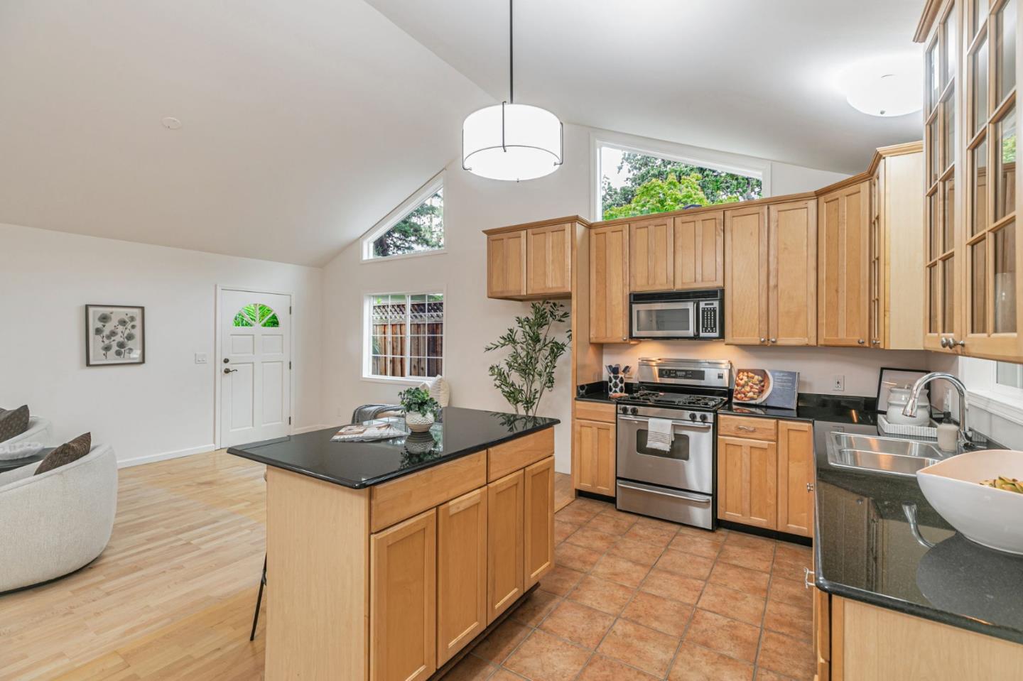 1037 Windermere Avenue