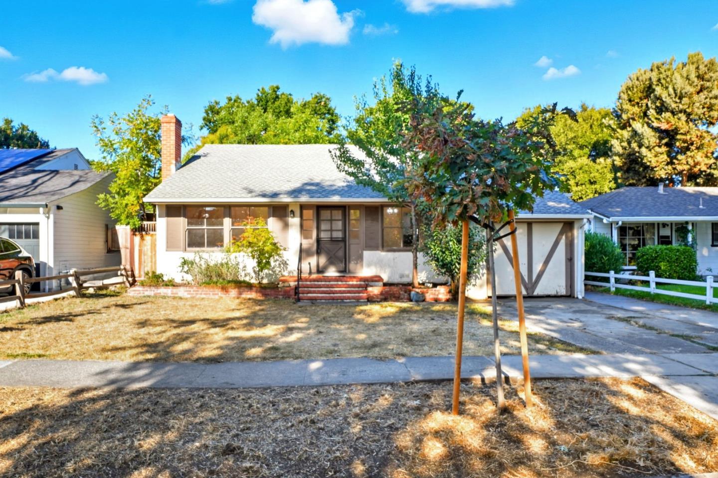 1053 Ringwood Avenue