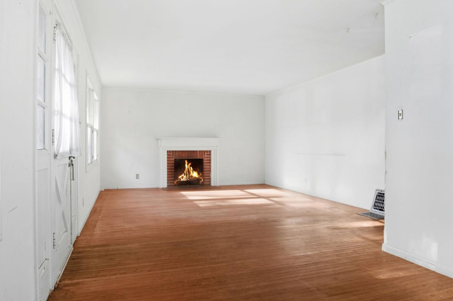 1053 Ringwood Avenue