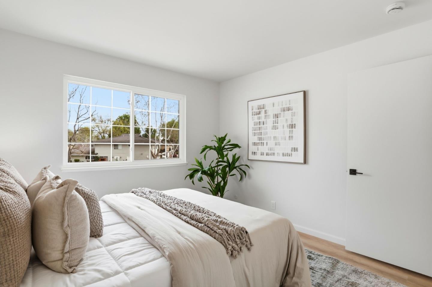 5727 Playa Del Rey 3