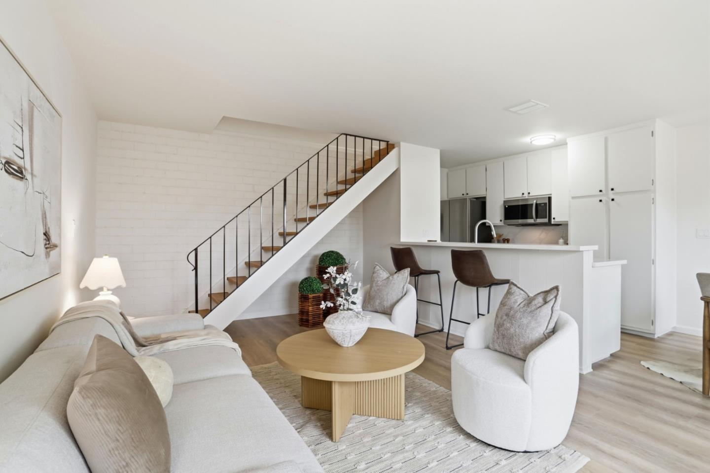 5727 Playa Del Rey 3