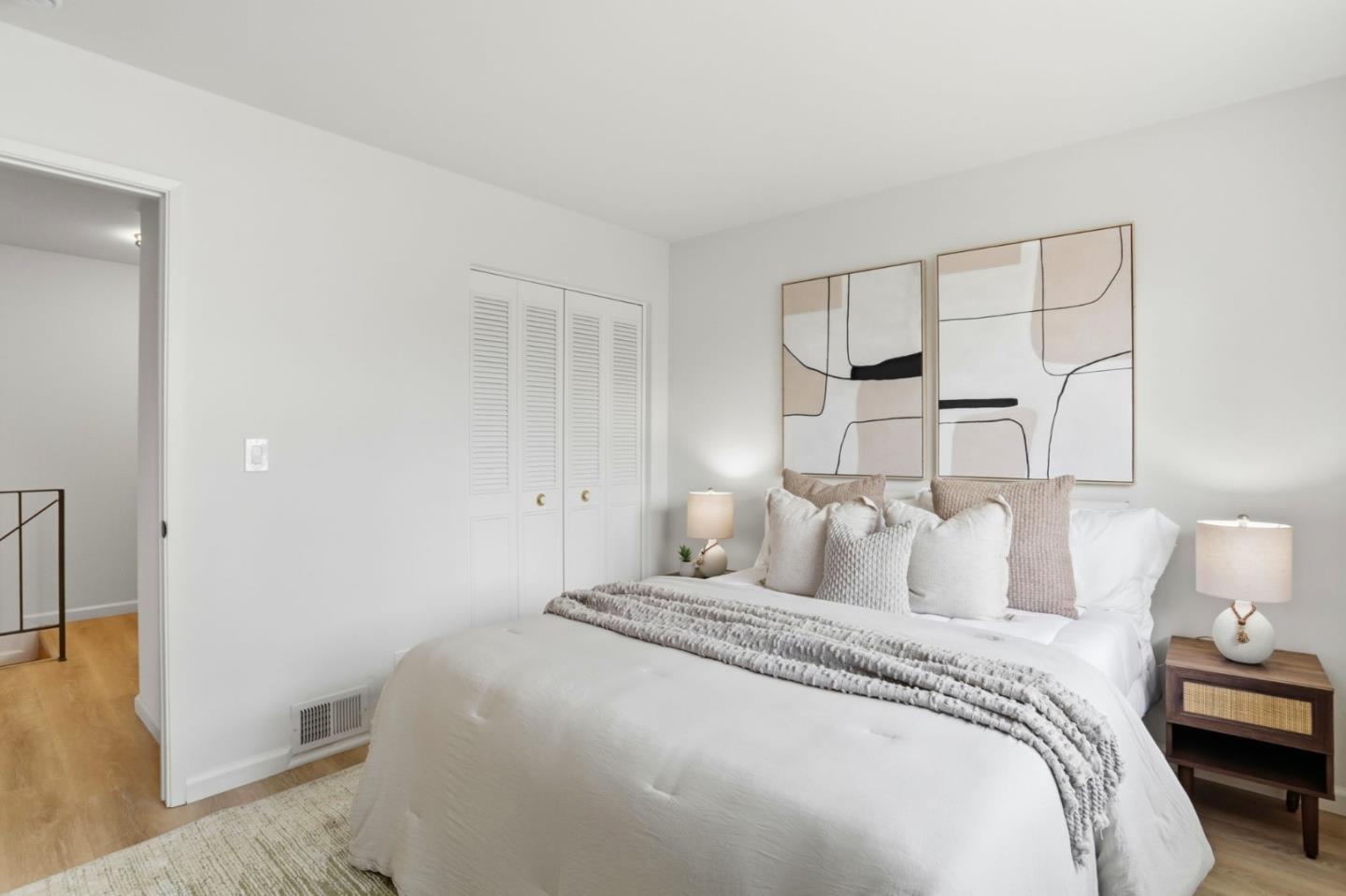 5727 Playa Del Rey 3
