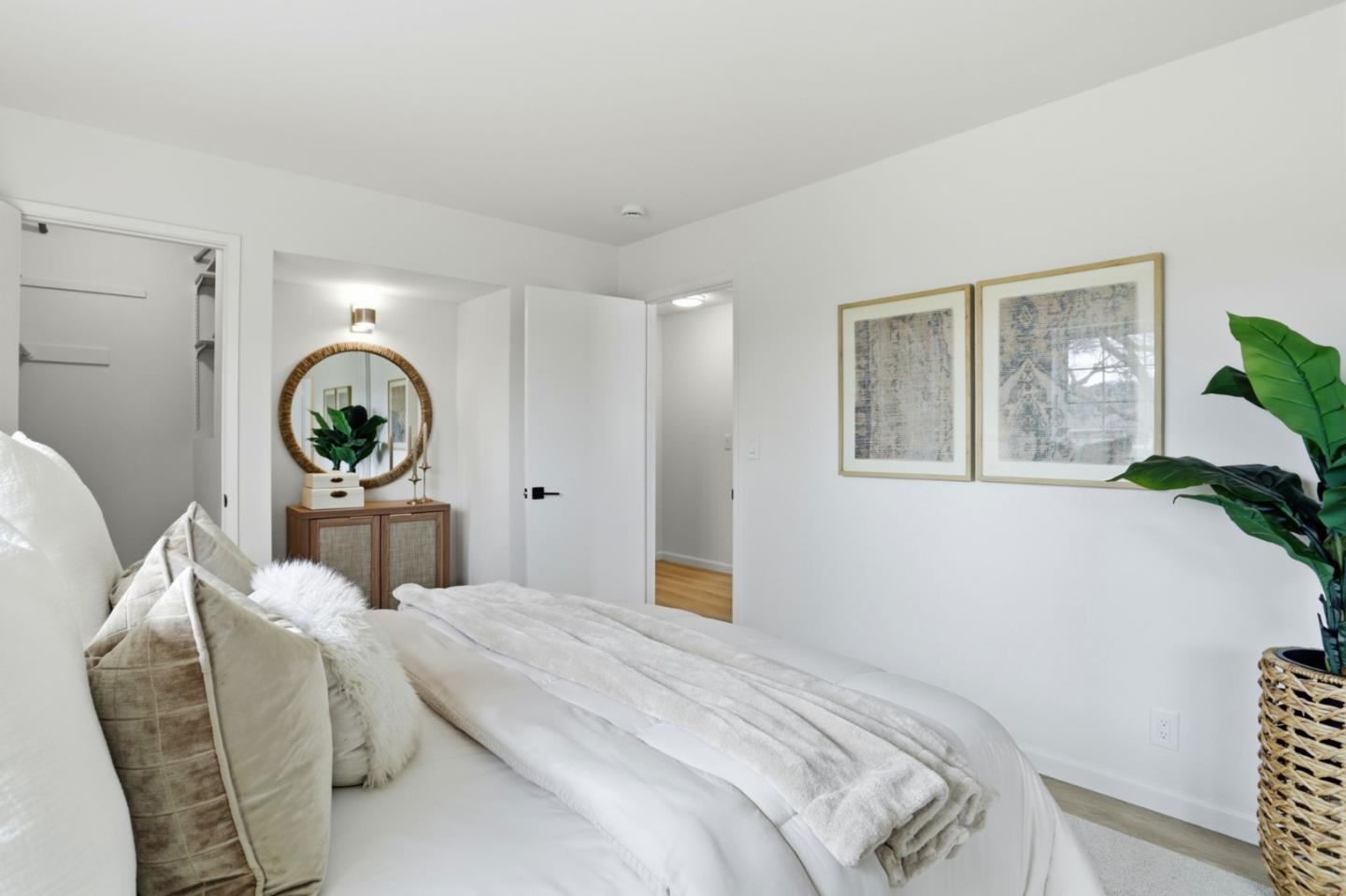 5727 Playa Del Rey 3