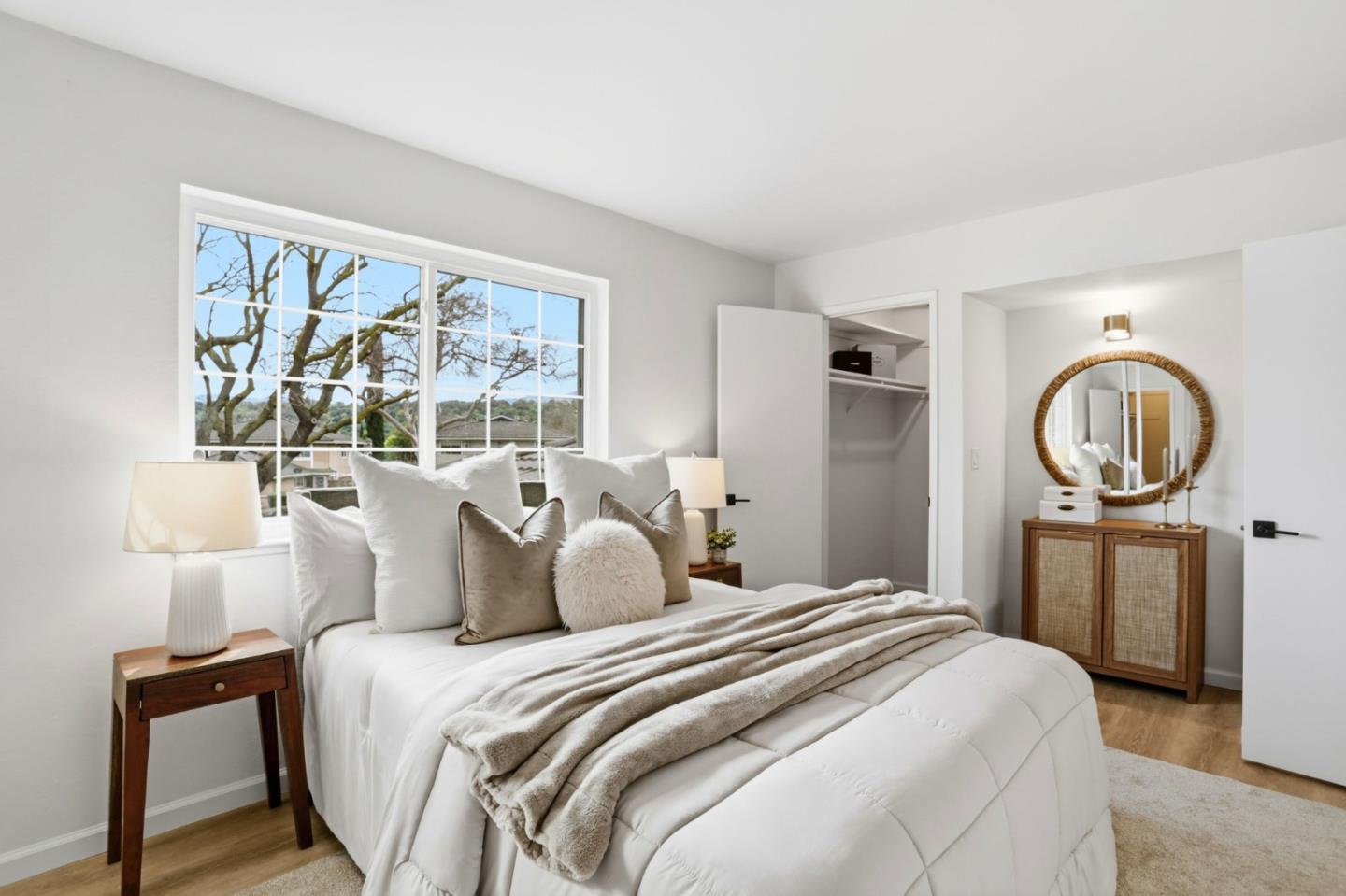 5727 Playa Del Rey 3
