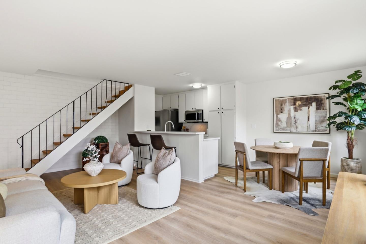 5727 Playa Del Rey 3