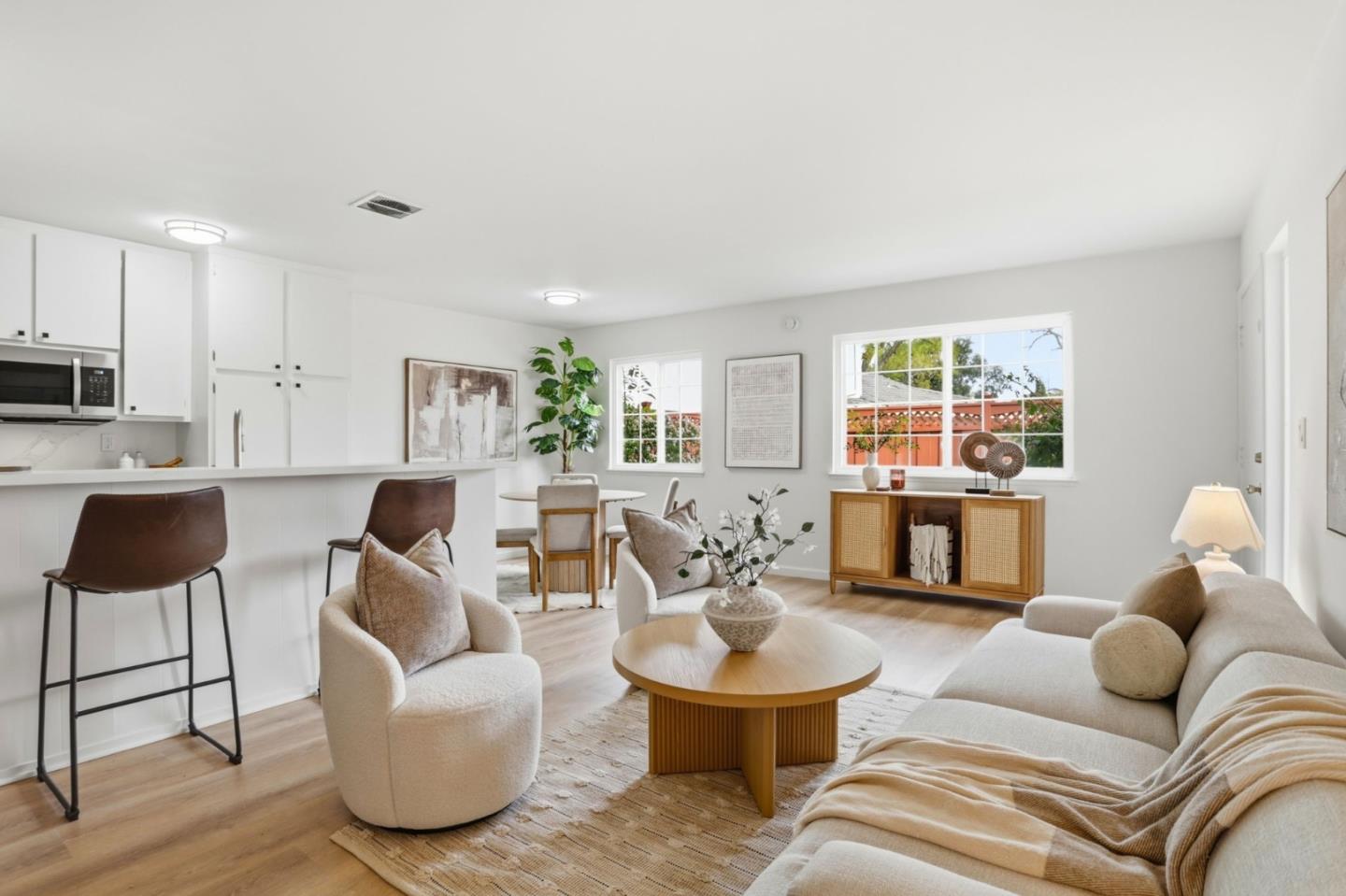 5727 Playa Del Rey 3