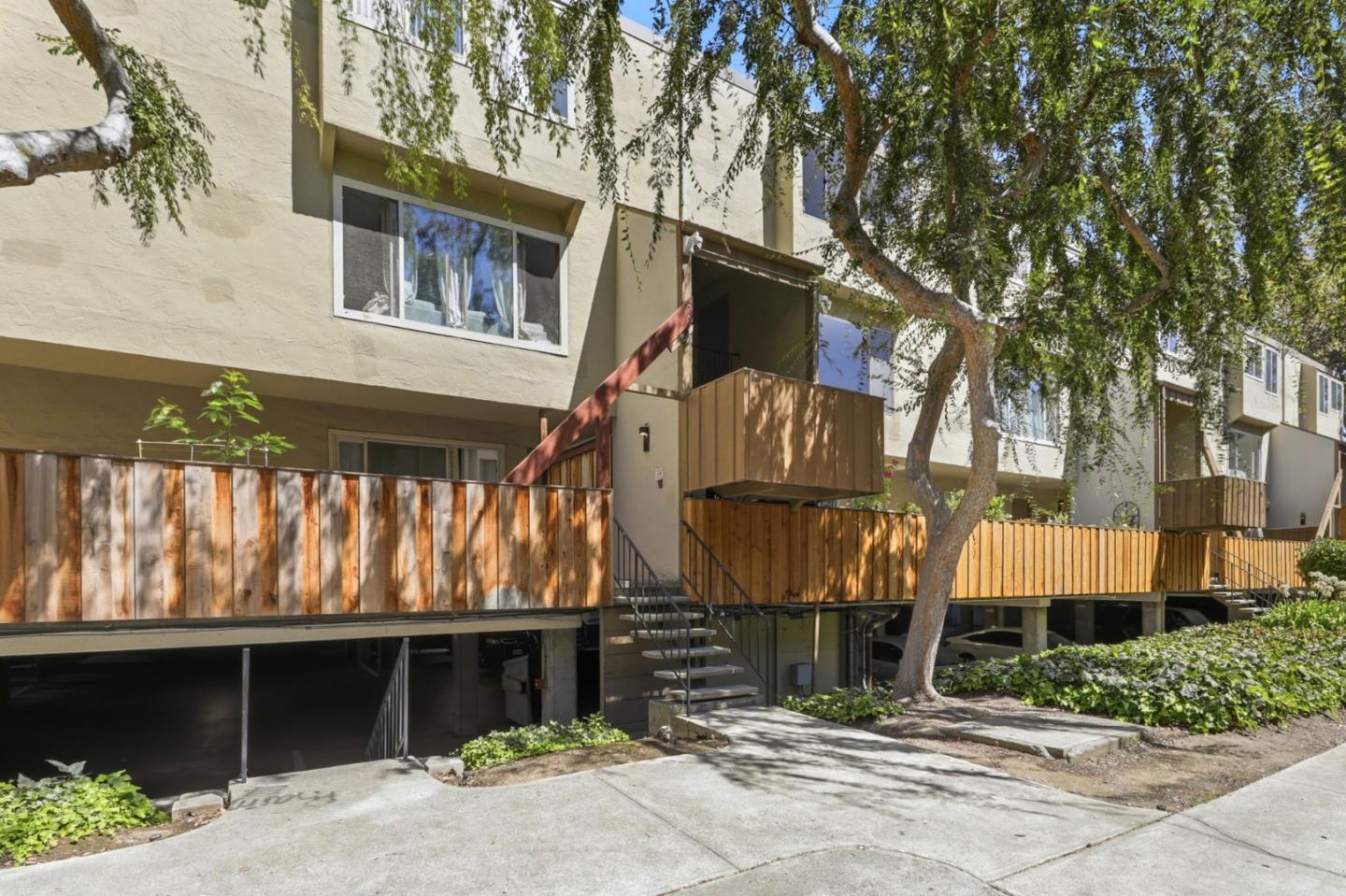 460 Auburn WAY 18