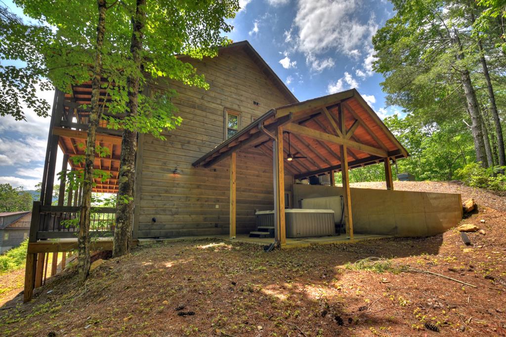 401 Foster Cove Rd
