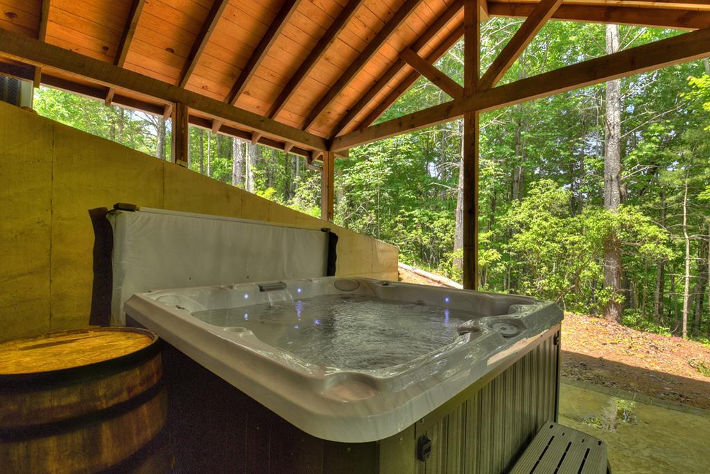 401 Foster Cove Rd