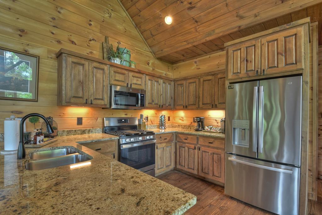 401 Foster Cove Rd