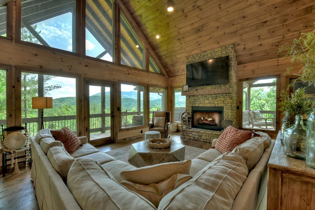 401 Foster Cove Rd
