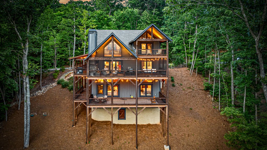 825 Price Road