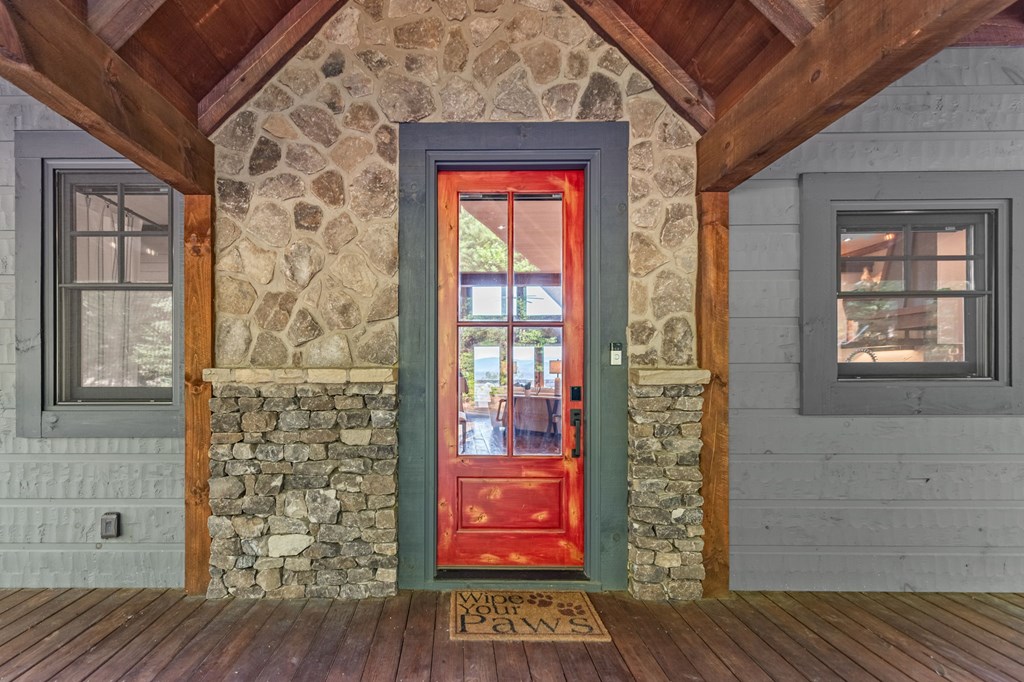 825 Price Road