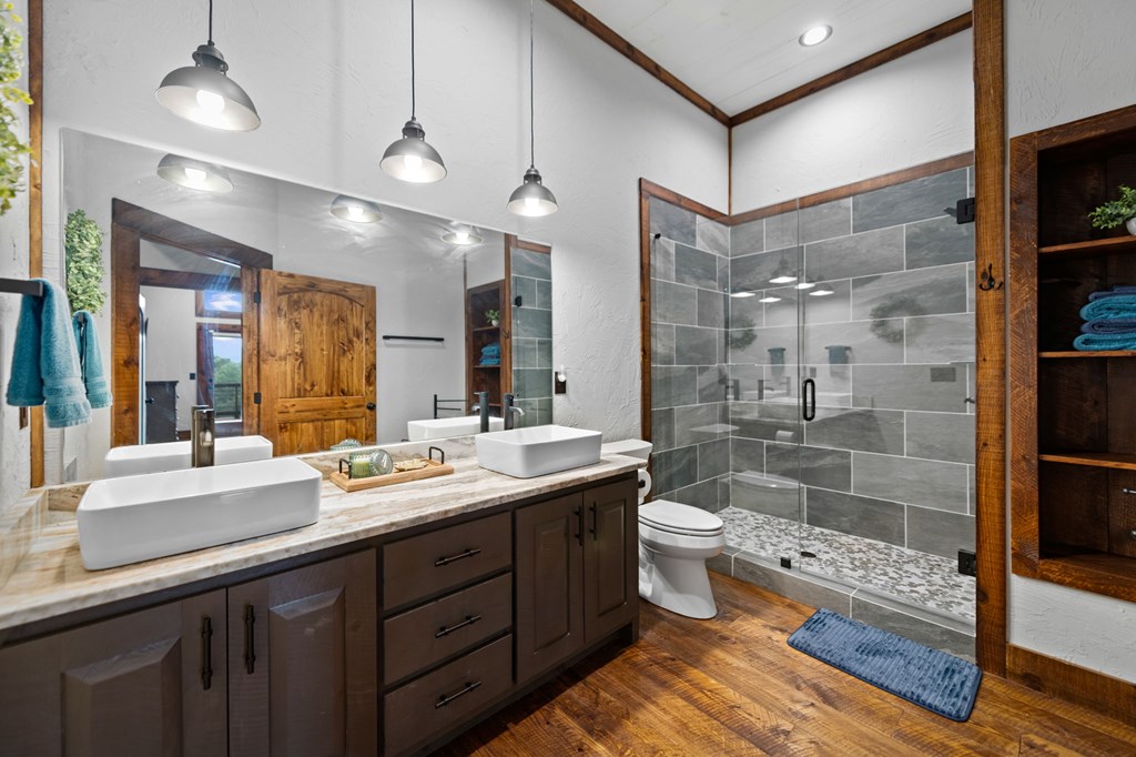 825 Price Road