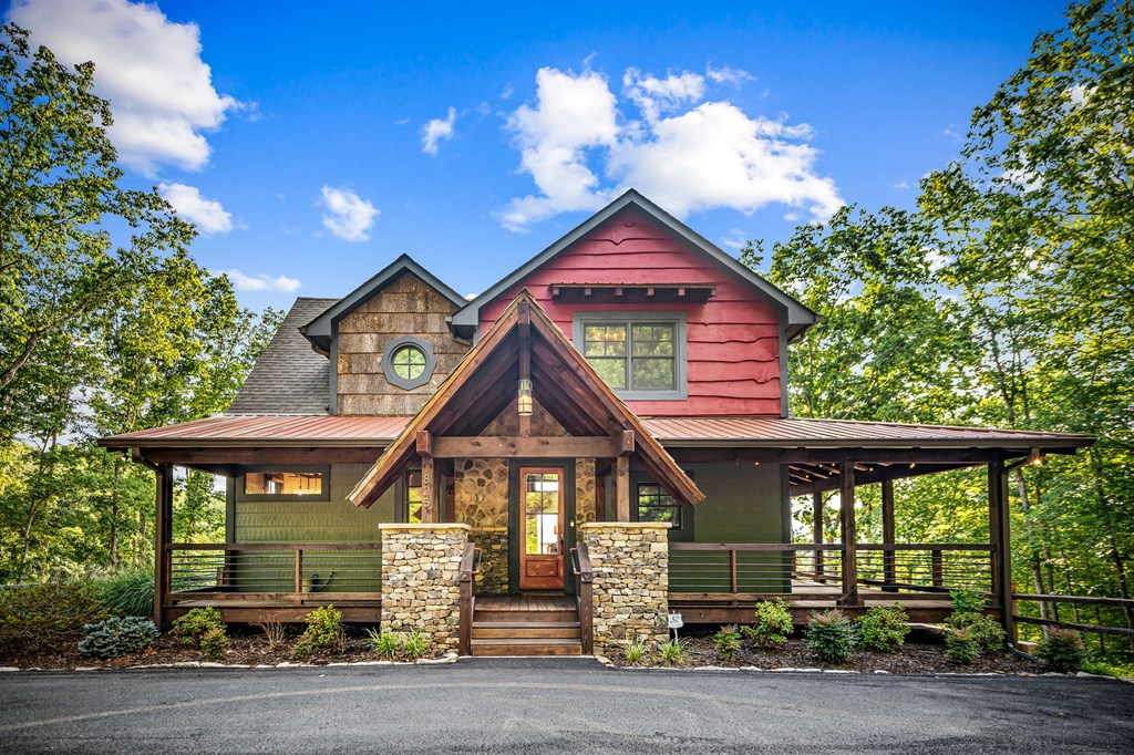 825 Price Road