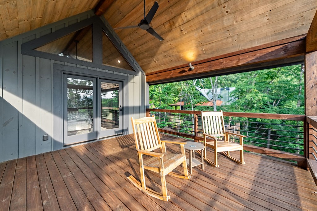 825 Price Road