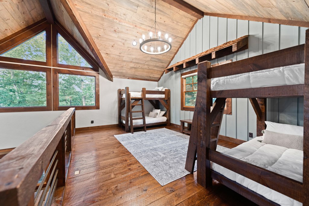 825 Price Road