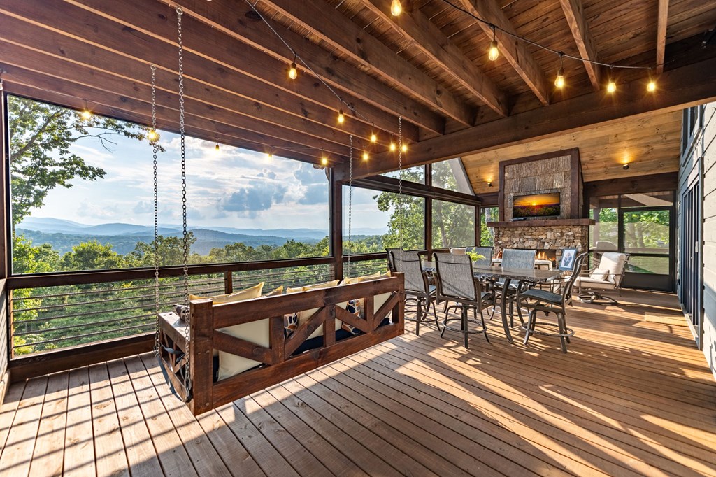 825 Price Road