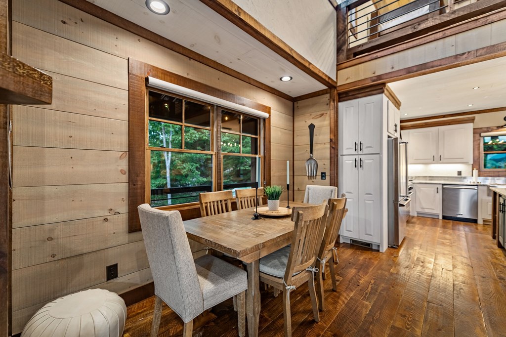 825 Price Road