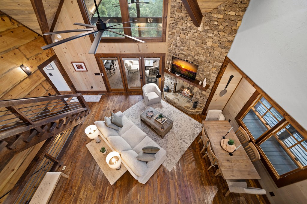 825 Price Road