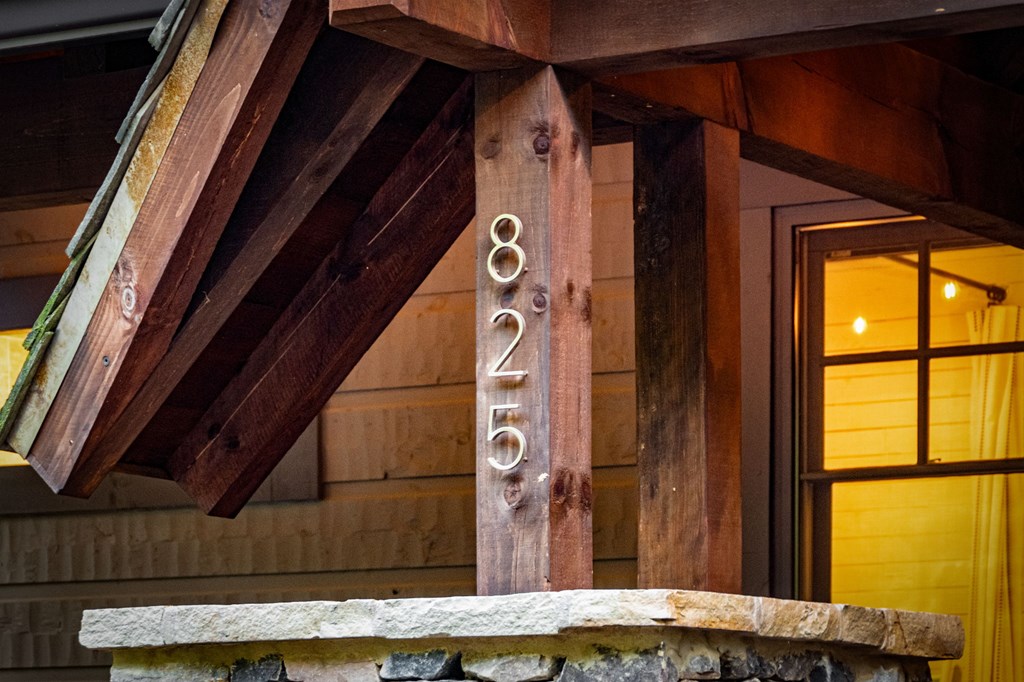 825 Price Road