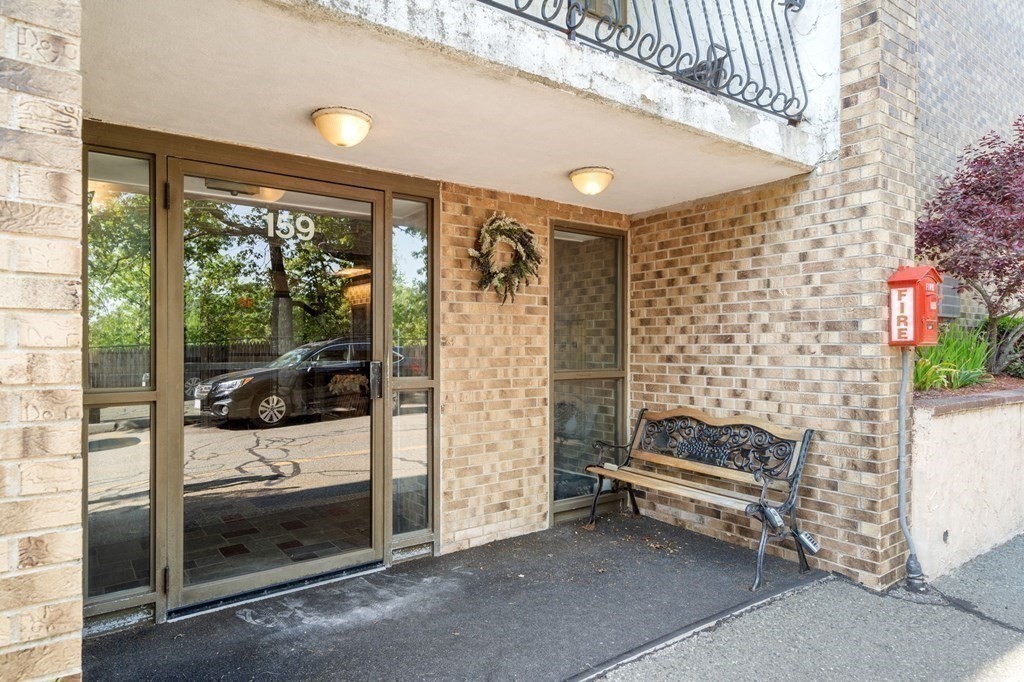 159 Franklin St # C3