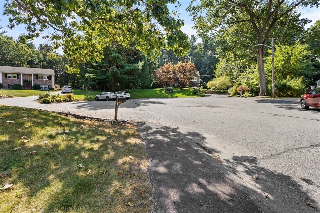 7 Rodeo Cir