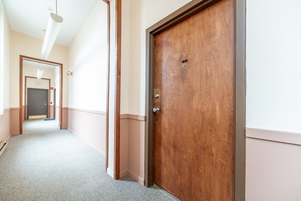 94 Newbury Ave # 201
