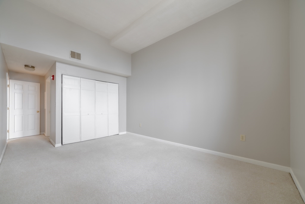 94 Newbury Ave # 201