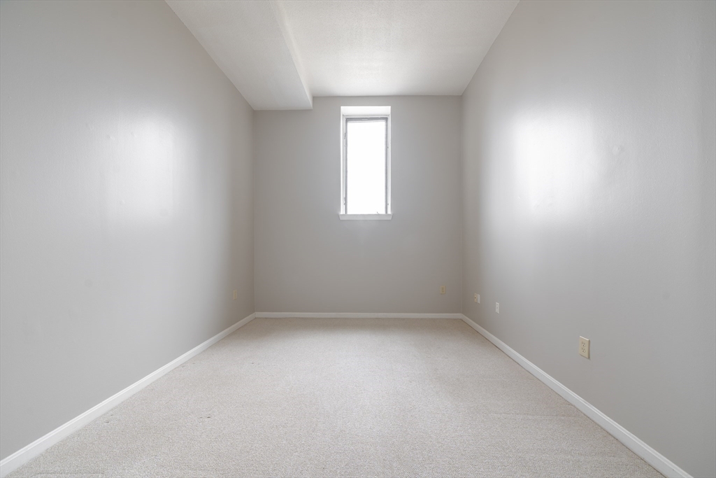 94 Newbury Ave # 201