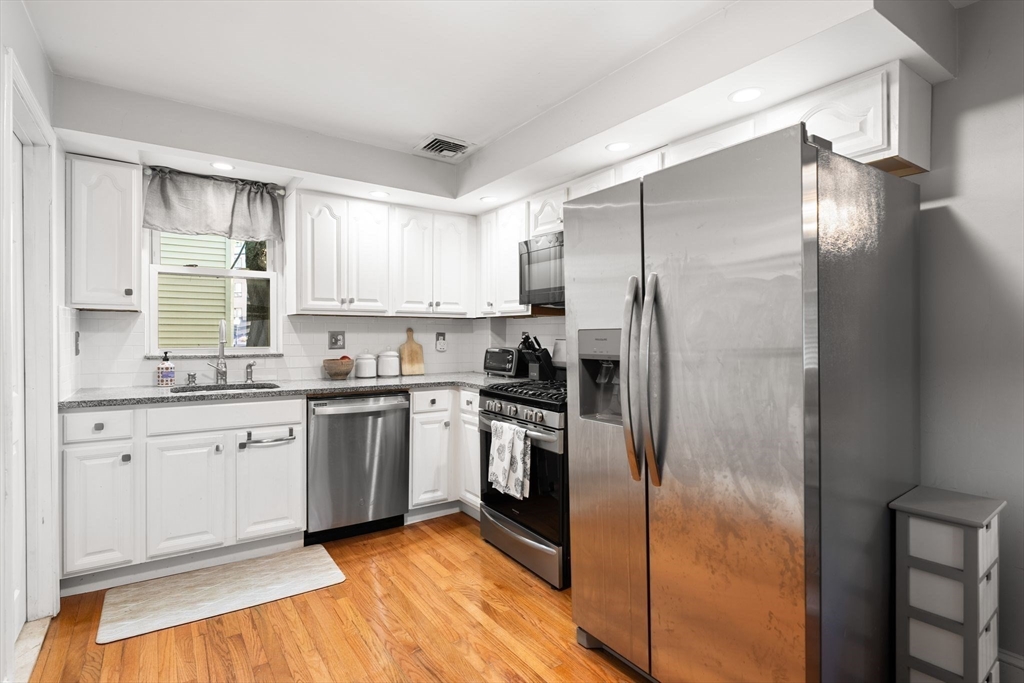 5 Hinckley St # 2