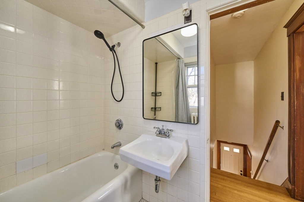 197 Governors Ave
