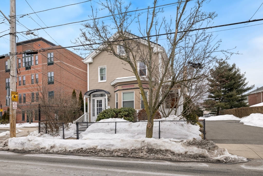 17 Court Street # 17