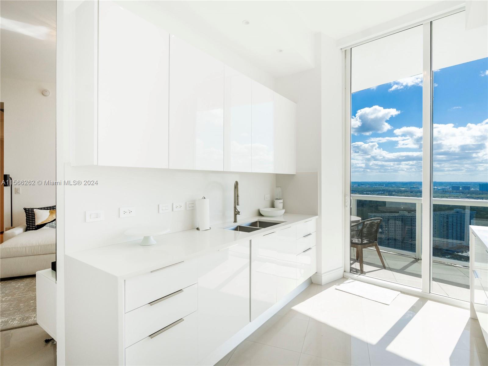 16001 Collins Ave # 3605