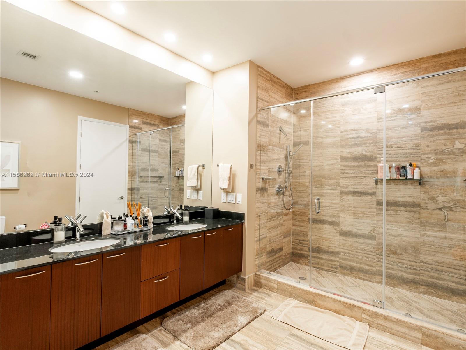 16001 Collins Ave # 3605
