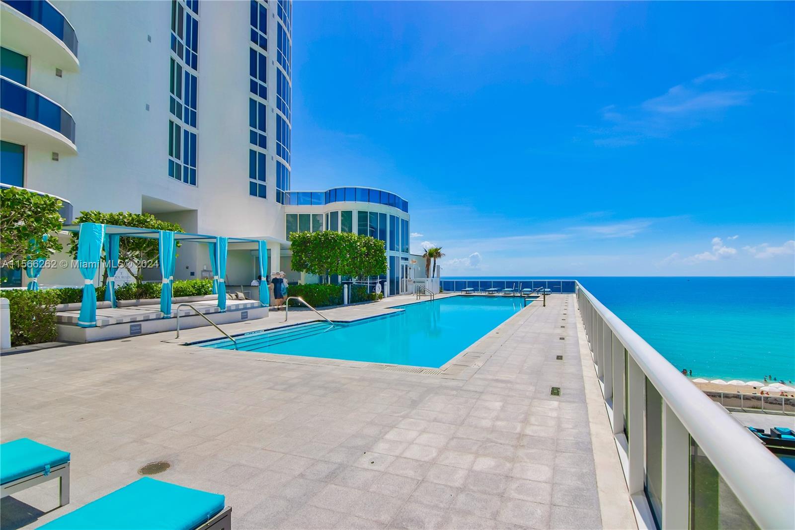 16001 Collins Ave # 3605
