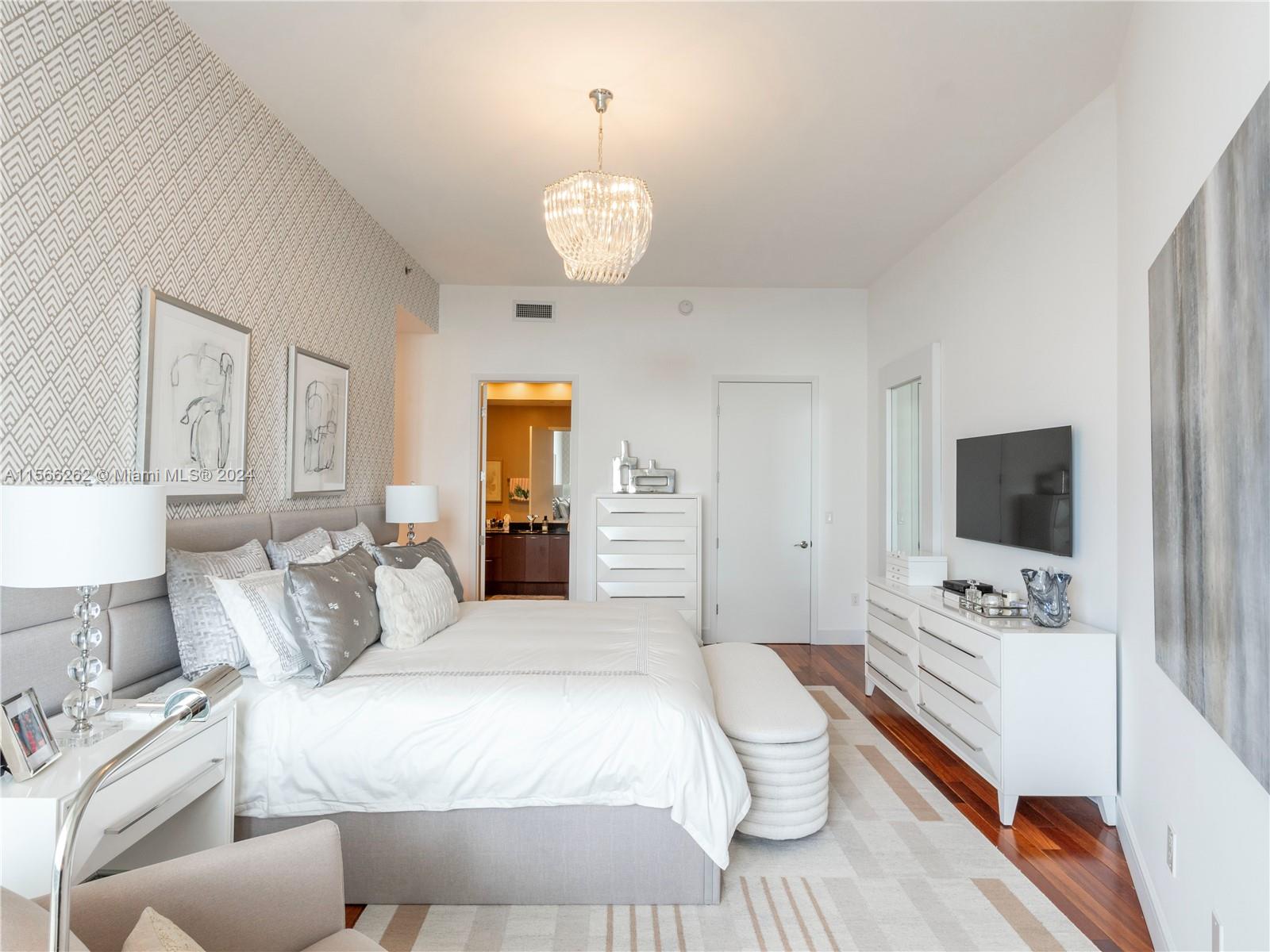 16001 Collins Ave # 3605