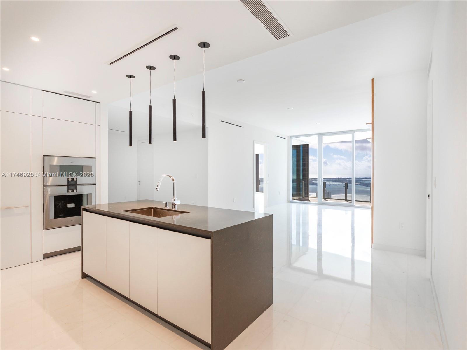 300 Biscayne Blvd Way # 4305