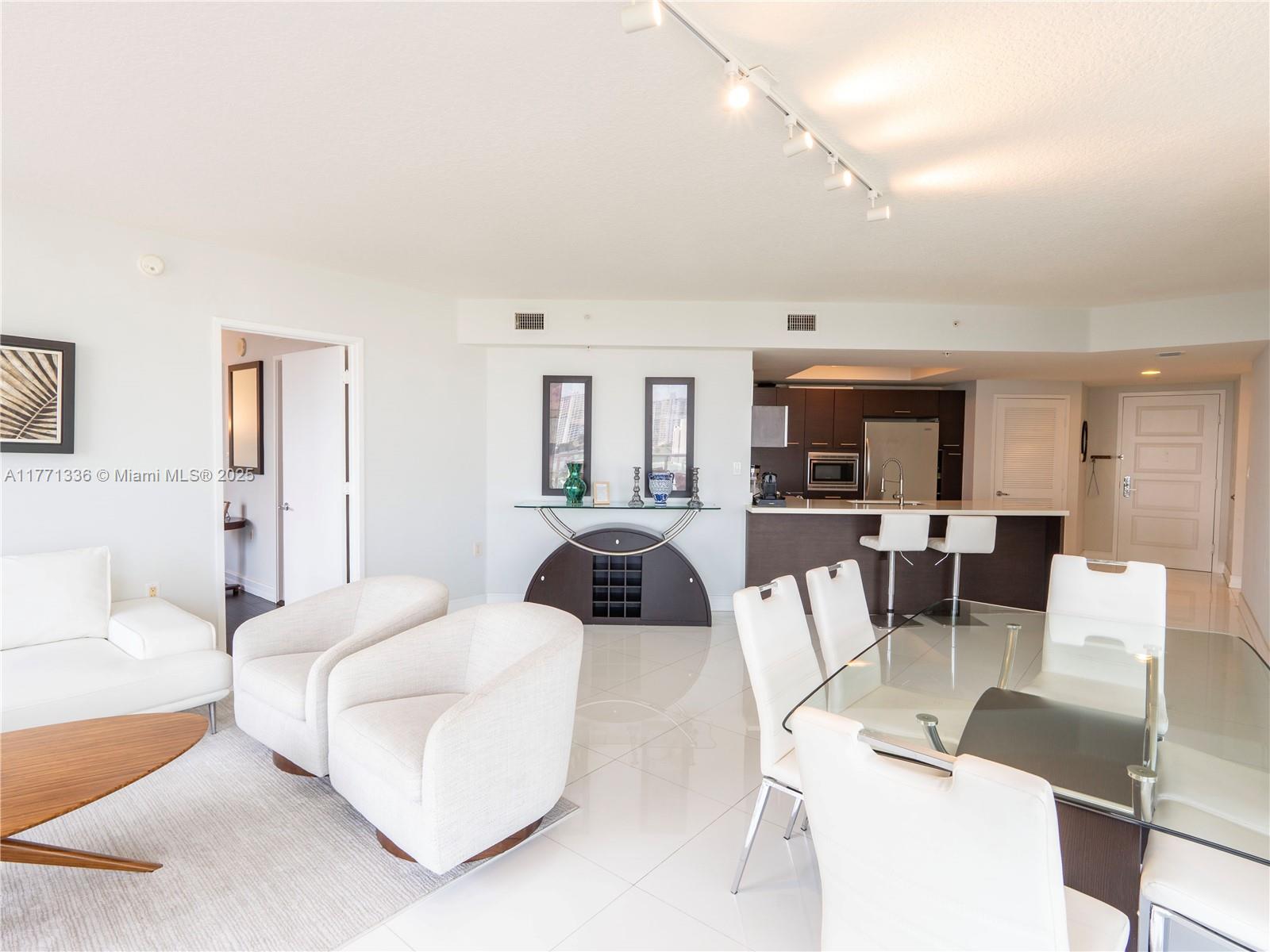 200 Sunny Isles Blvd # 901 Unit: 2-901