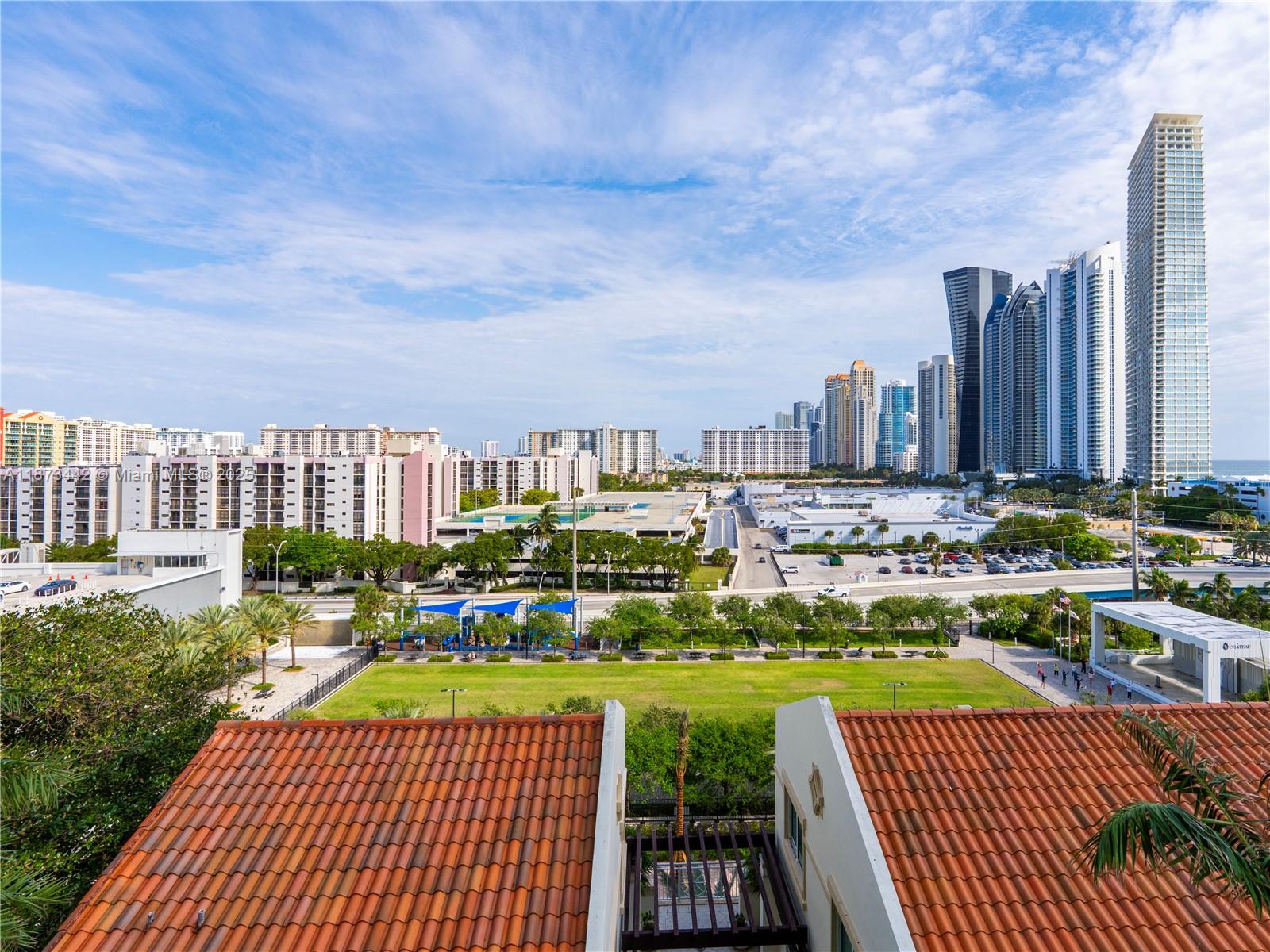 250 Sunny Isles Blvd Unit: 3-PH1