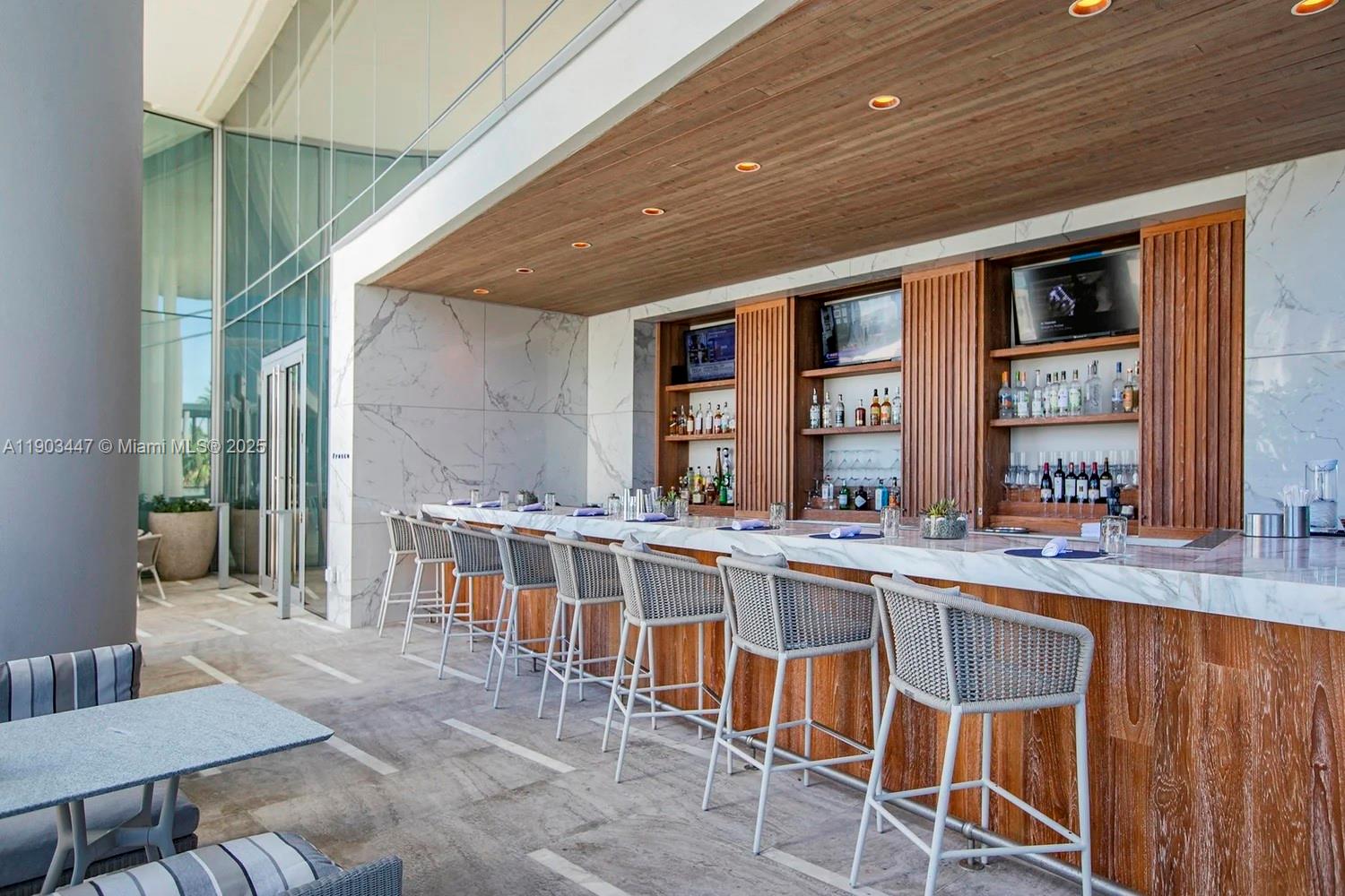 18501 Collins Av # 1501