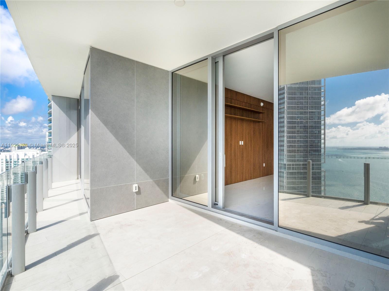 300 Biscayne Boulevard Way # 4305W