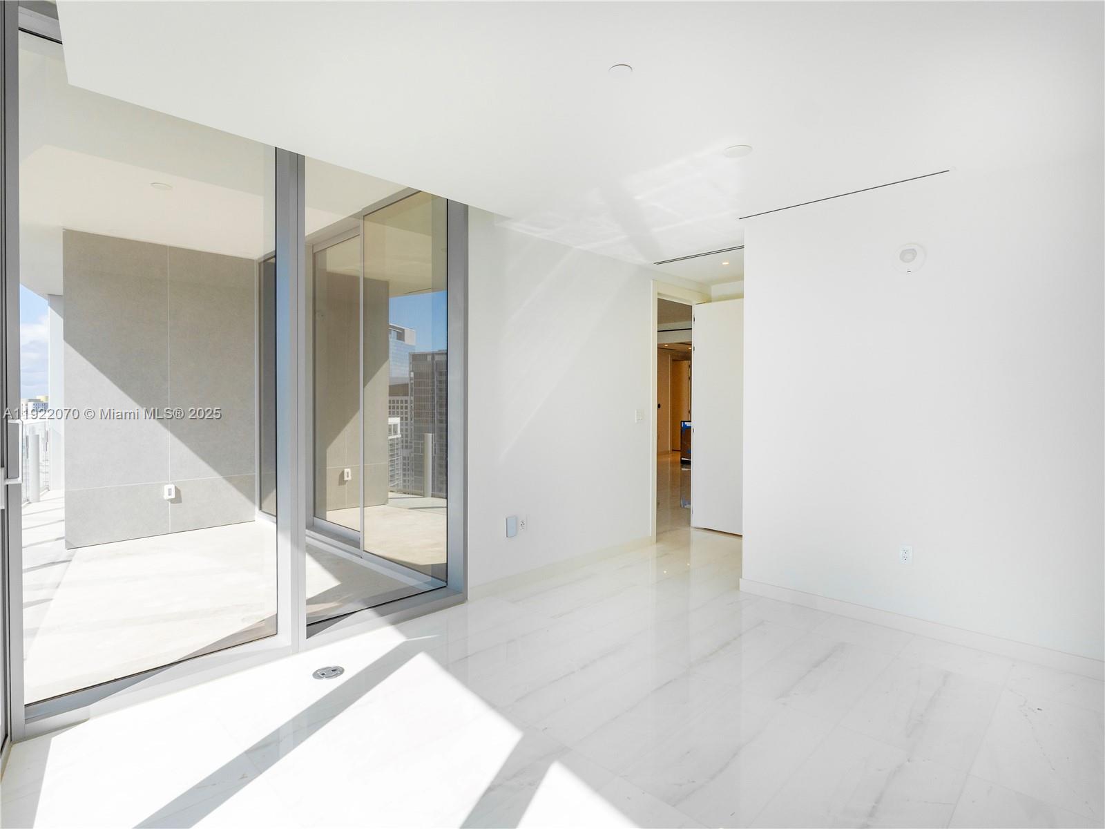 300 Biscayne Boulevard Way # 4305W