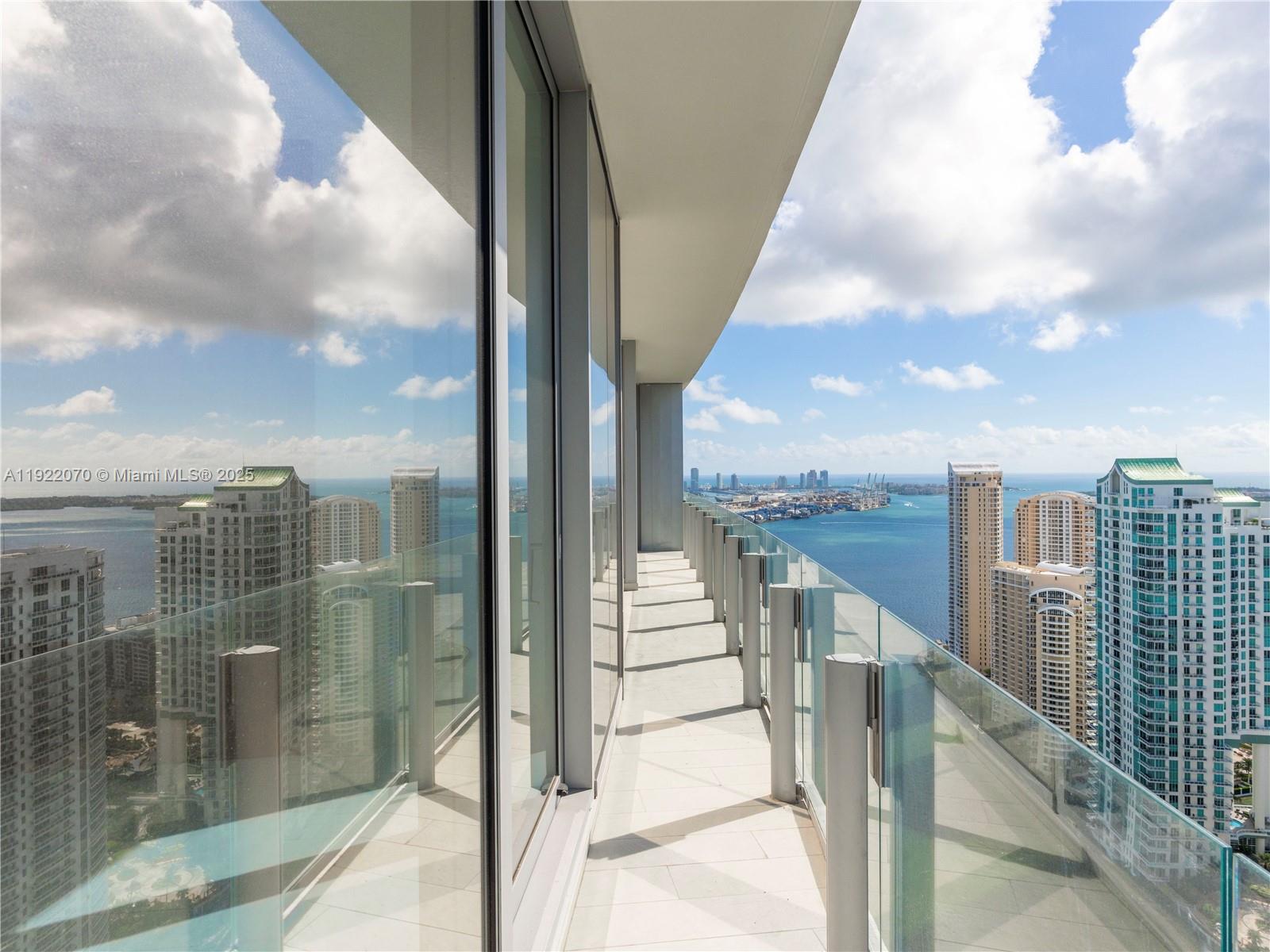 300 Biscayne Boulevard Way # 4305W