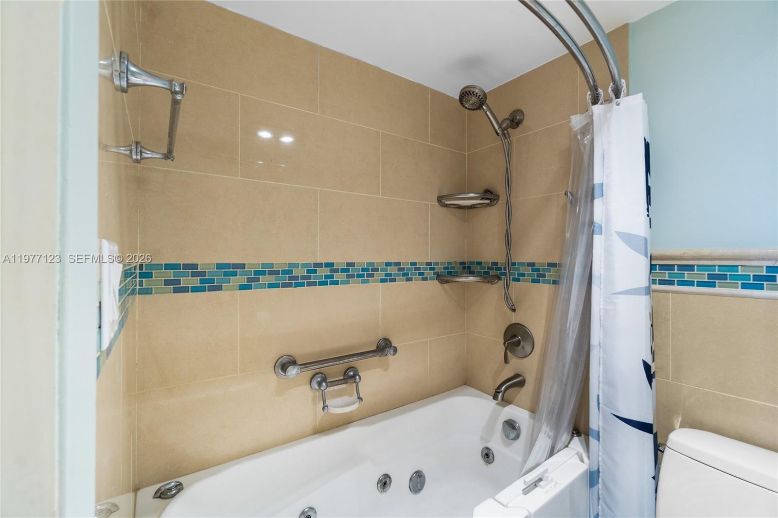 3401 N Country Club Dr # 510