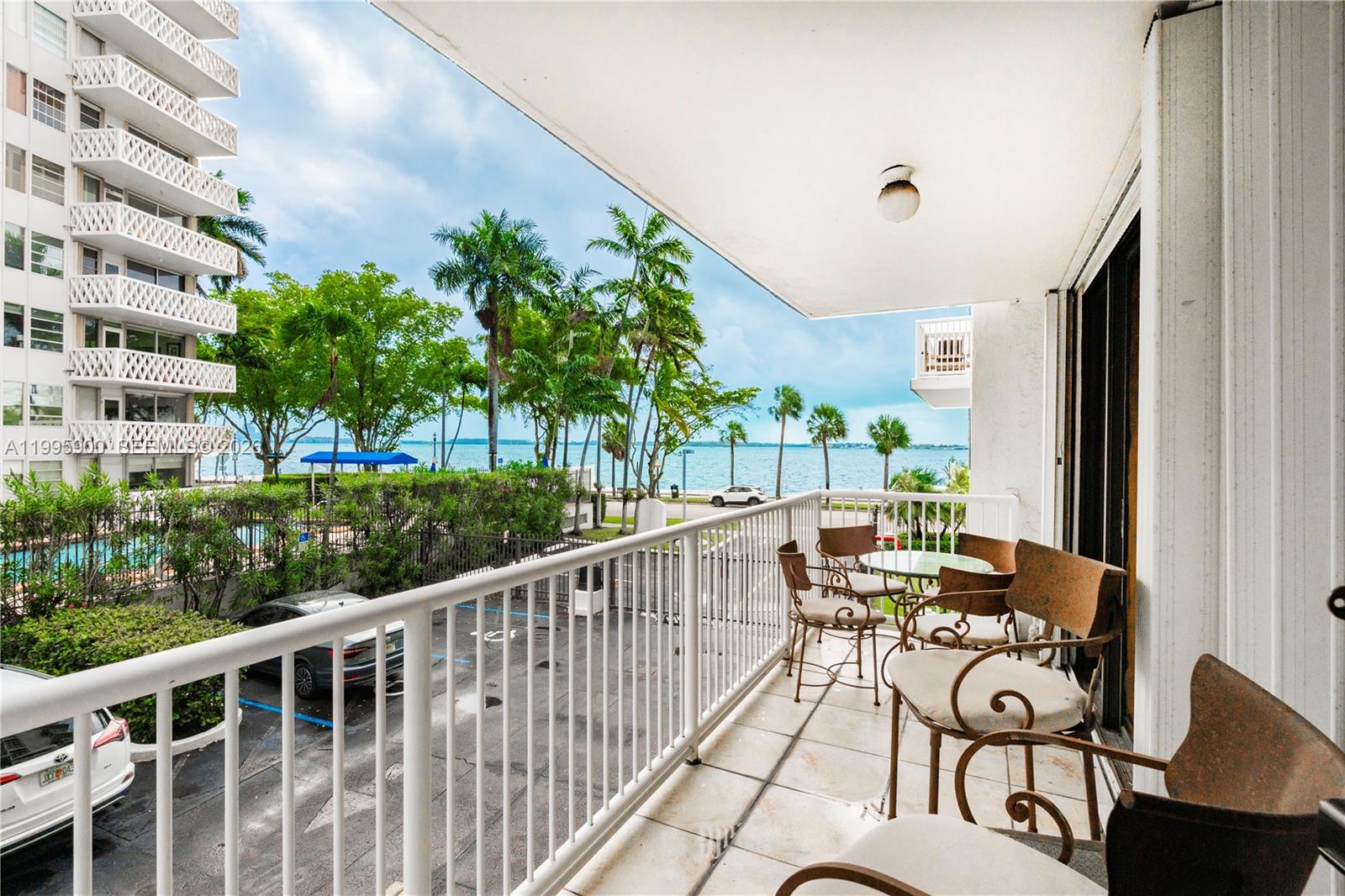 1440 Brickell Bay Dr # 201